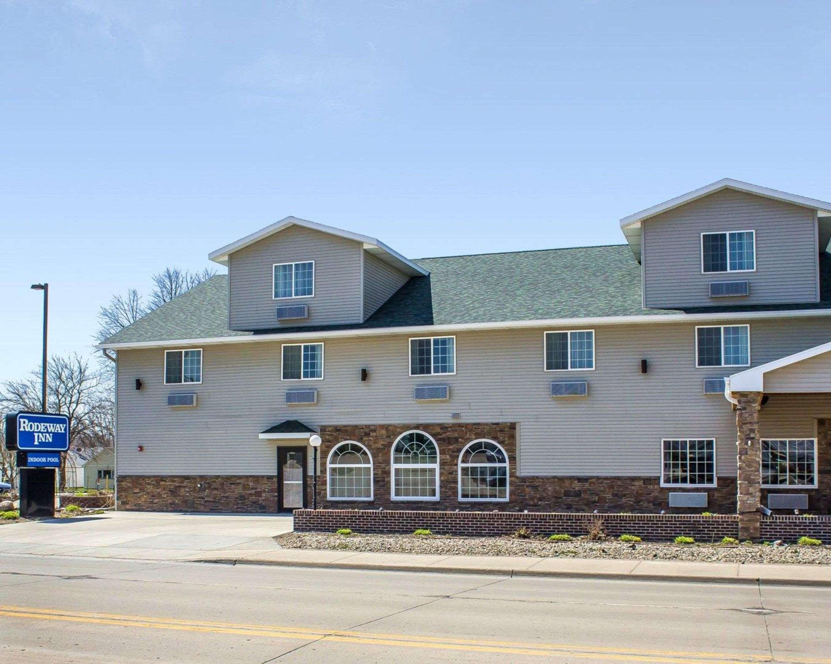 Rodeway Inn & Suites Near Okoboji Lake Milford Exterior foto