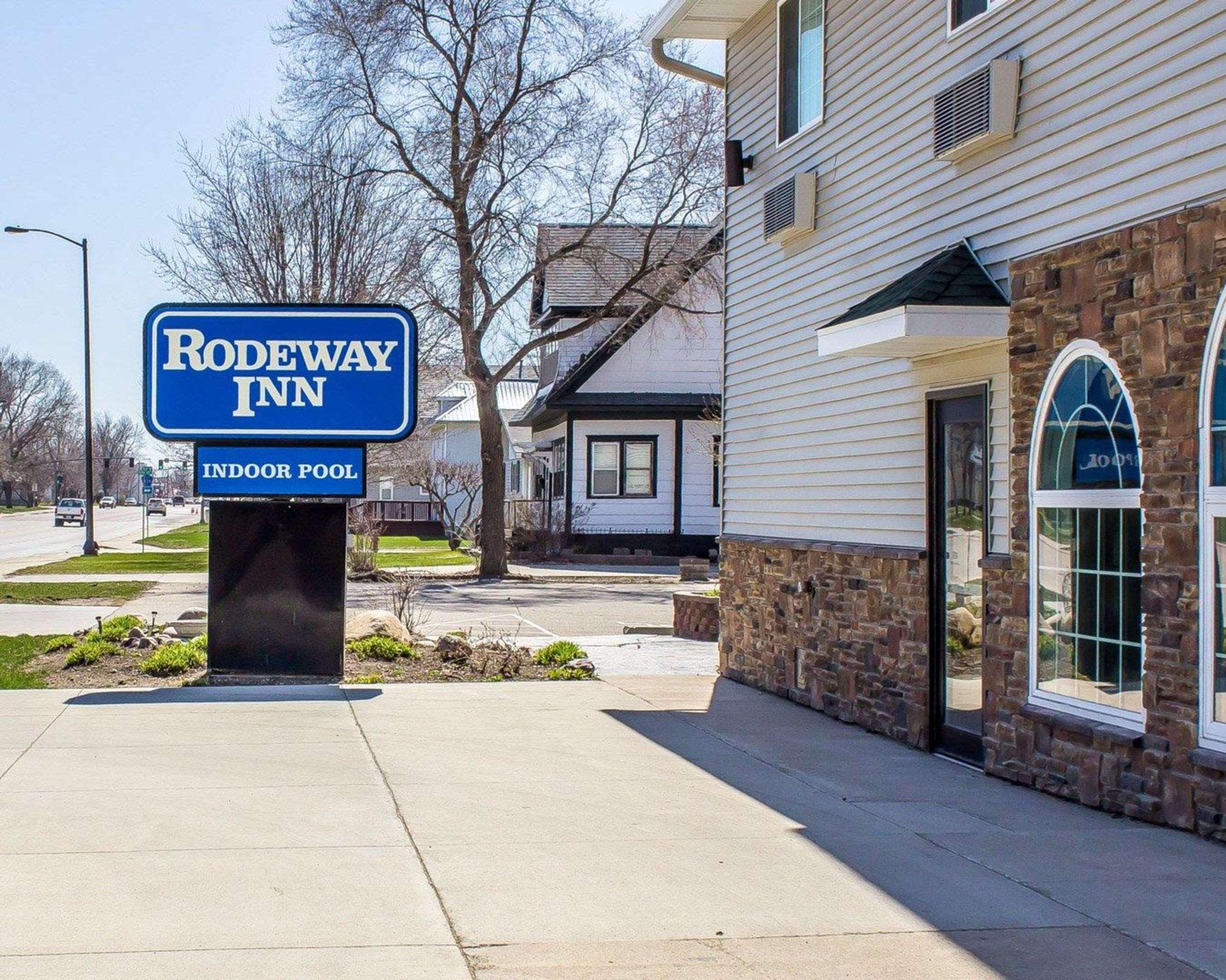 Rodeway Inn & Suites Near Okoboji Lake Milford Exterior foto