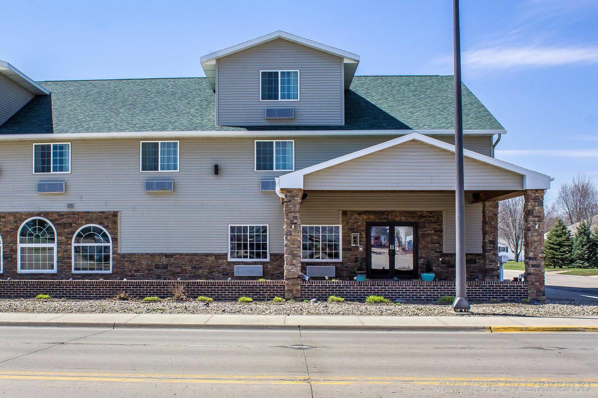 Rodeway Inn & Suites Near Okoboji Lake Milford Exterior foto